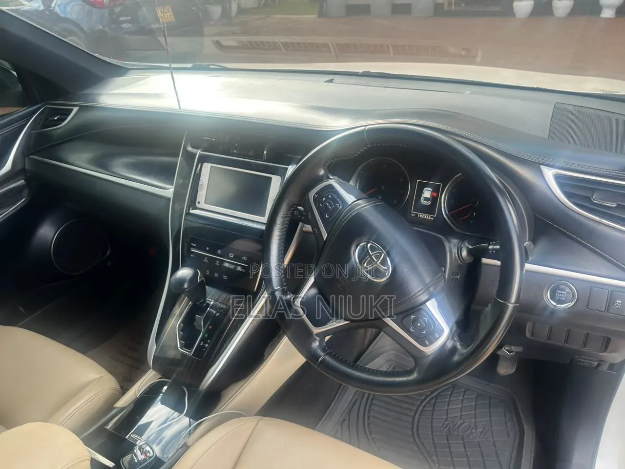 Toyota Harrier 2014 Off white