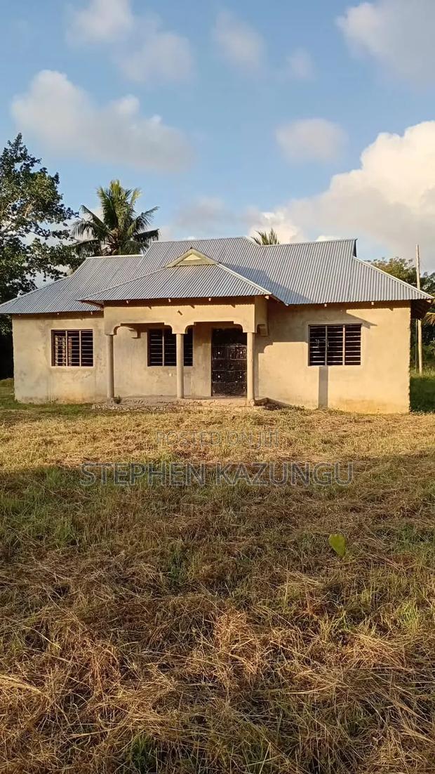3bdrm House in Makongeni Town In, Diani for sale
