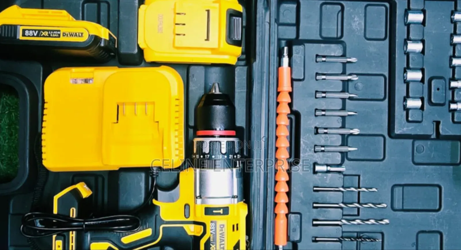 DeWalt Heavy-Duty Battery Drill With Metal Chuck