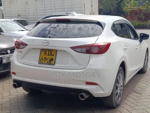 Mazda Axela 2016 White