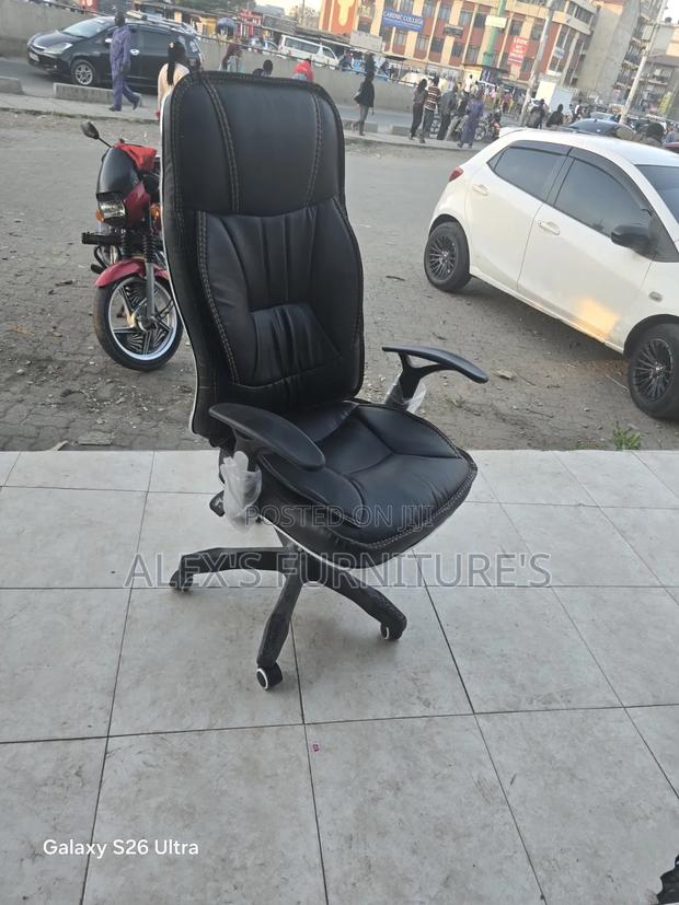 Fuul Black Leather Office Chairs - thumbnail 2