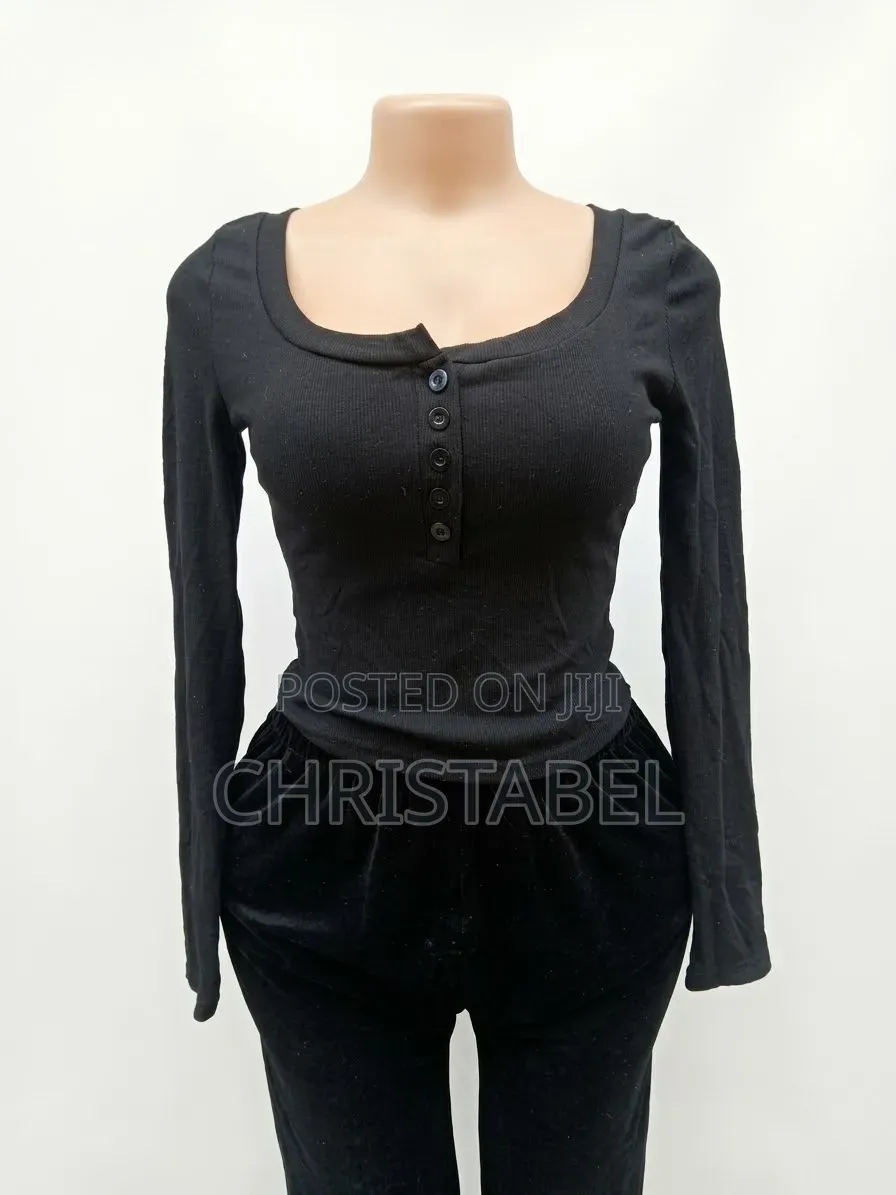 Women's Black Ribbed Long Sleeve Top