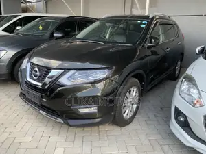 Nissan X-Trail 2.0 Petrol FWD 2019 Green