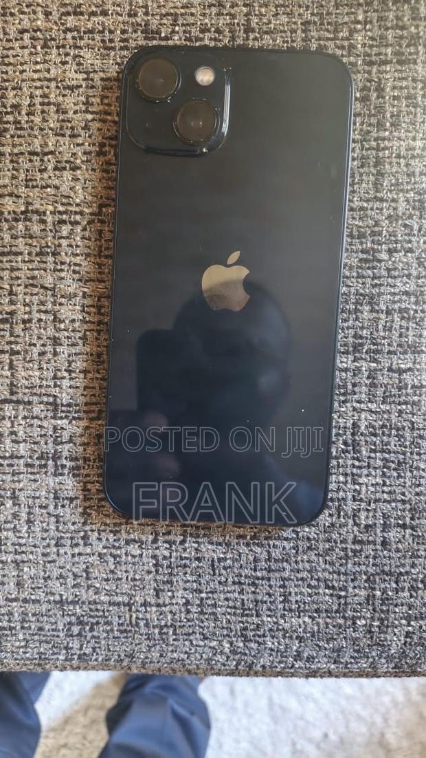 Apple iPhone 13