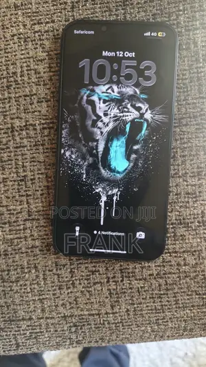 Apple iPhone 13