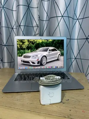 Laptop Apple MacBook 2015 8GB Intel Core i5 SSD 128GB