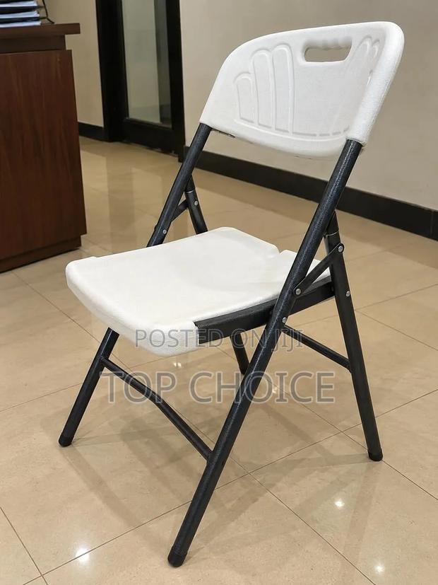 Foldable Table and Chairs - thumbnail 3