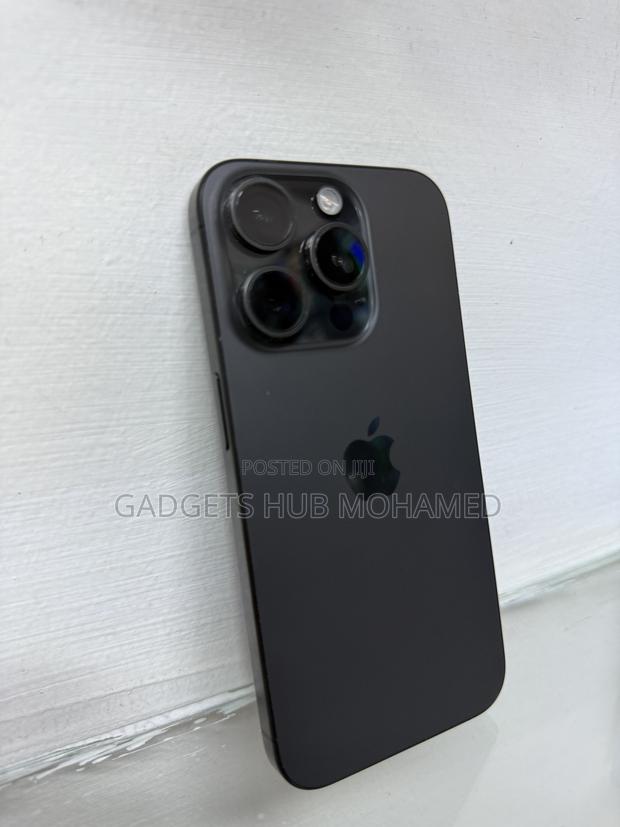 Apple iPhone 15 Pro 128 GB Black - thumbnail 5