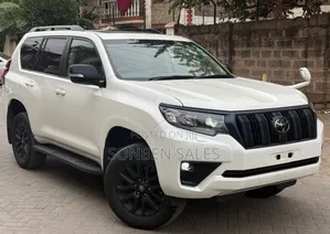 Toyota Land Cruiser Prado 2.7 2022 White