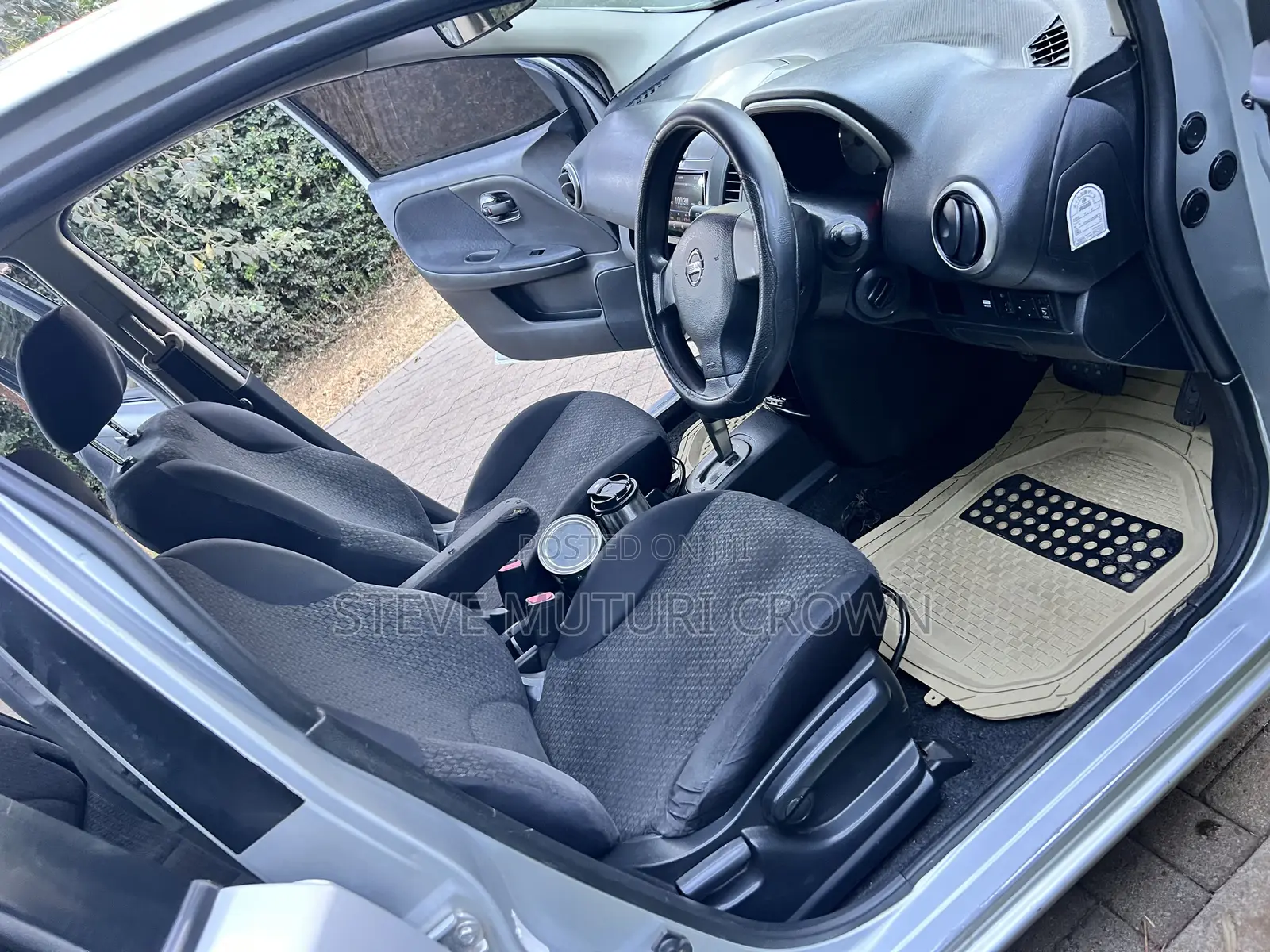 Nissan Note 2011 Silver