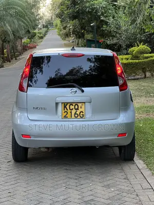Nissan Note 2011 Silver