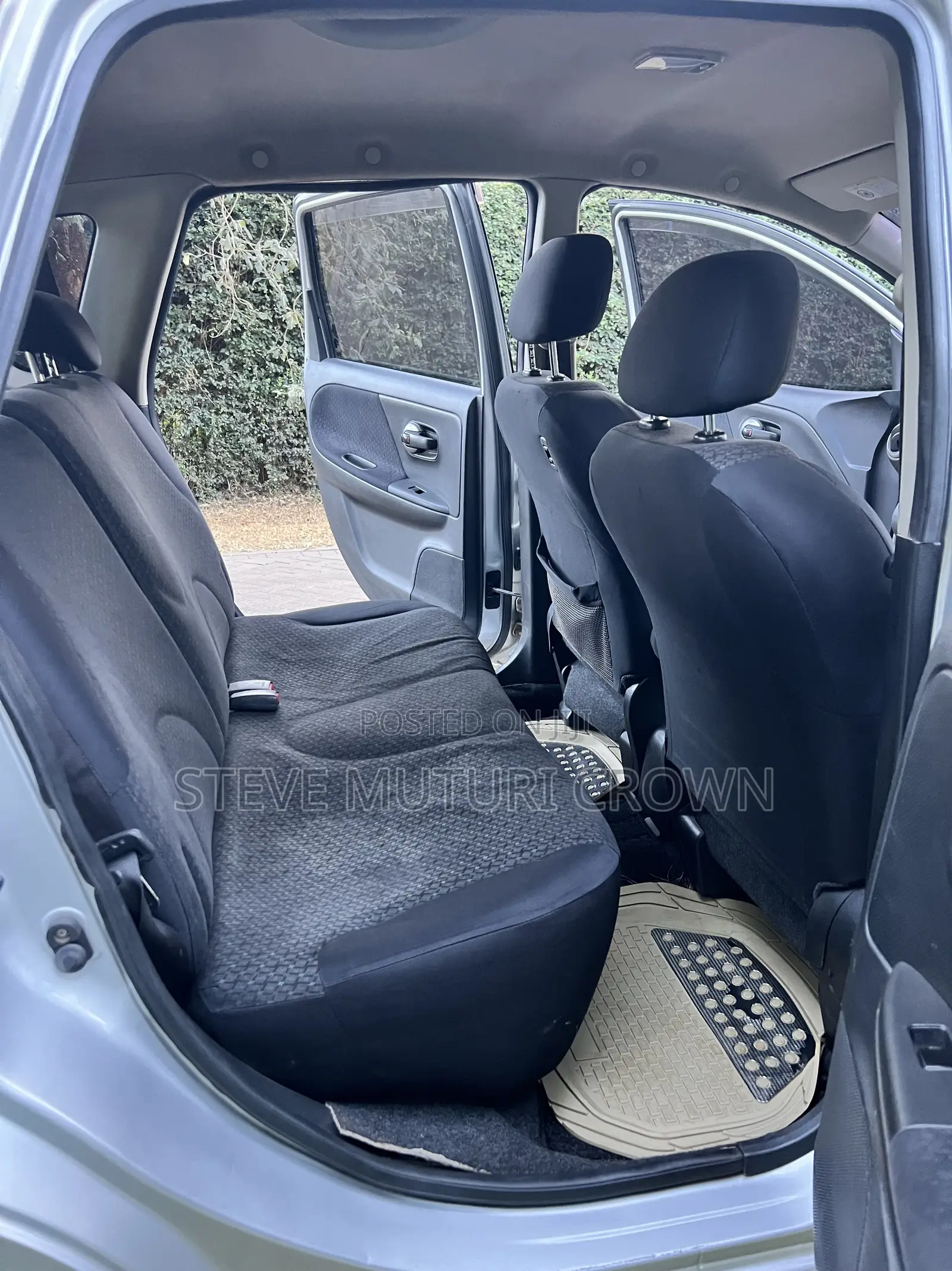 Nissan Note 2011 Silver