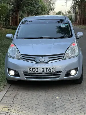 Nissan Note 2011 Silver