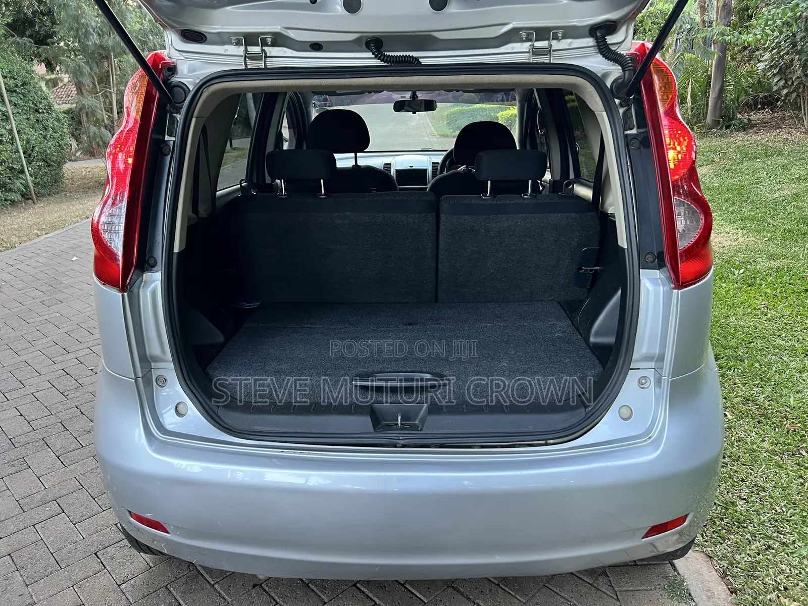Nissan Note 2011 Silver