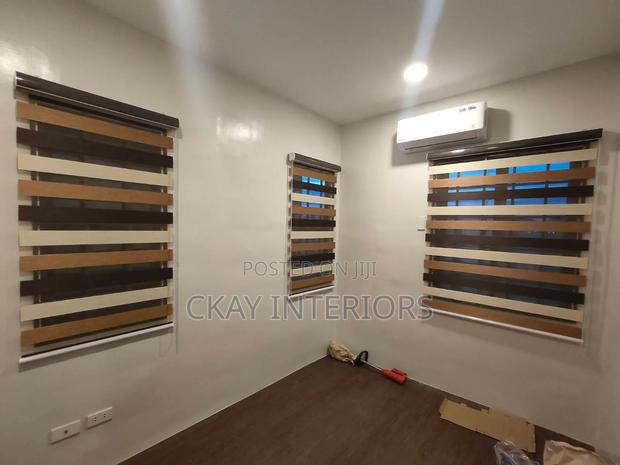 Add a Refined Touch to Your Workspace With Horizontal Blinds - thumbnail 2