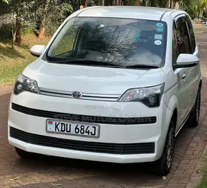 Toyota Spade 1.5 2019 Pearl