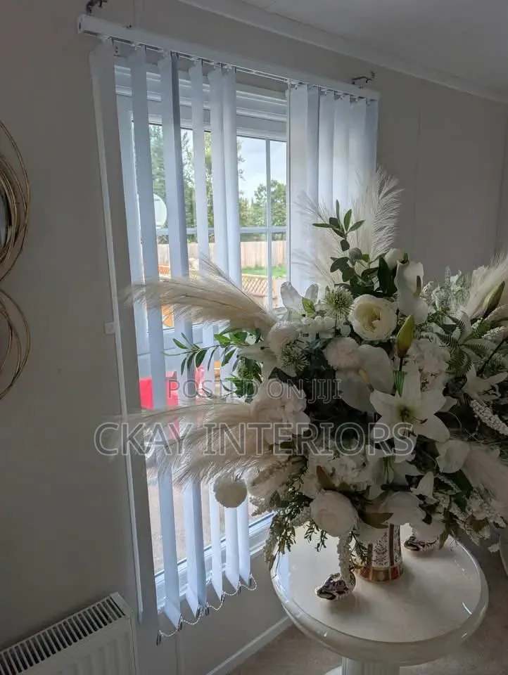 Give Your Living Room a More Tailored Appearance With Vertical Blinds