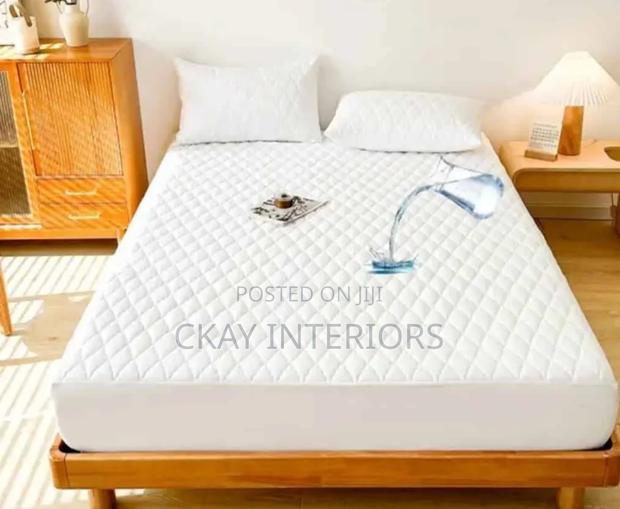 Help Protect Your Mattress From Accidental Liquid Spills. - main view