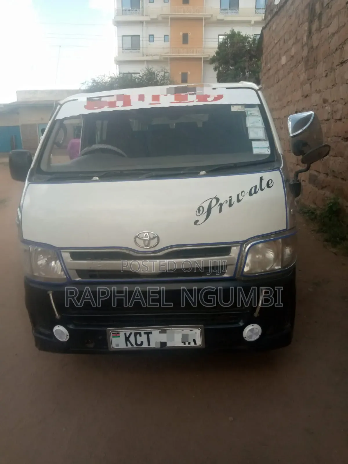 Toyota HiAce 2012 White