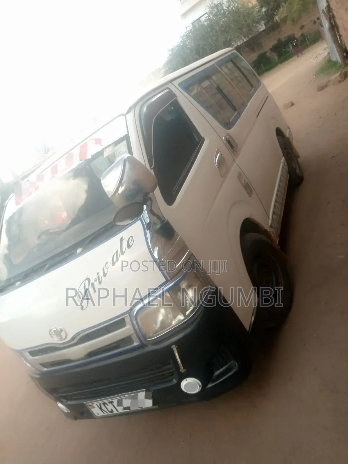 Toyota HiAce 2012 White