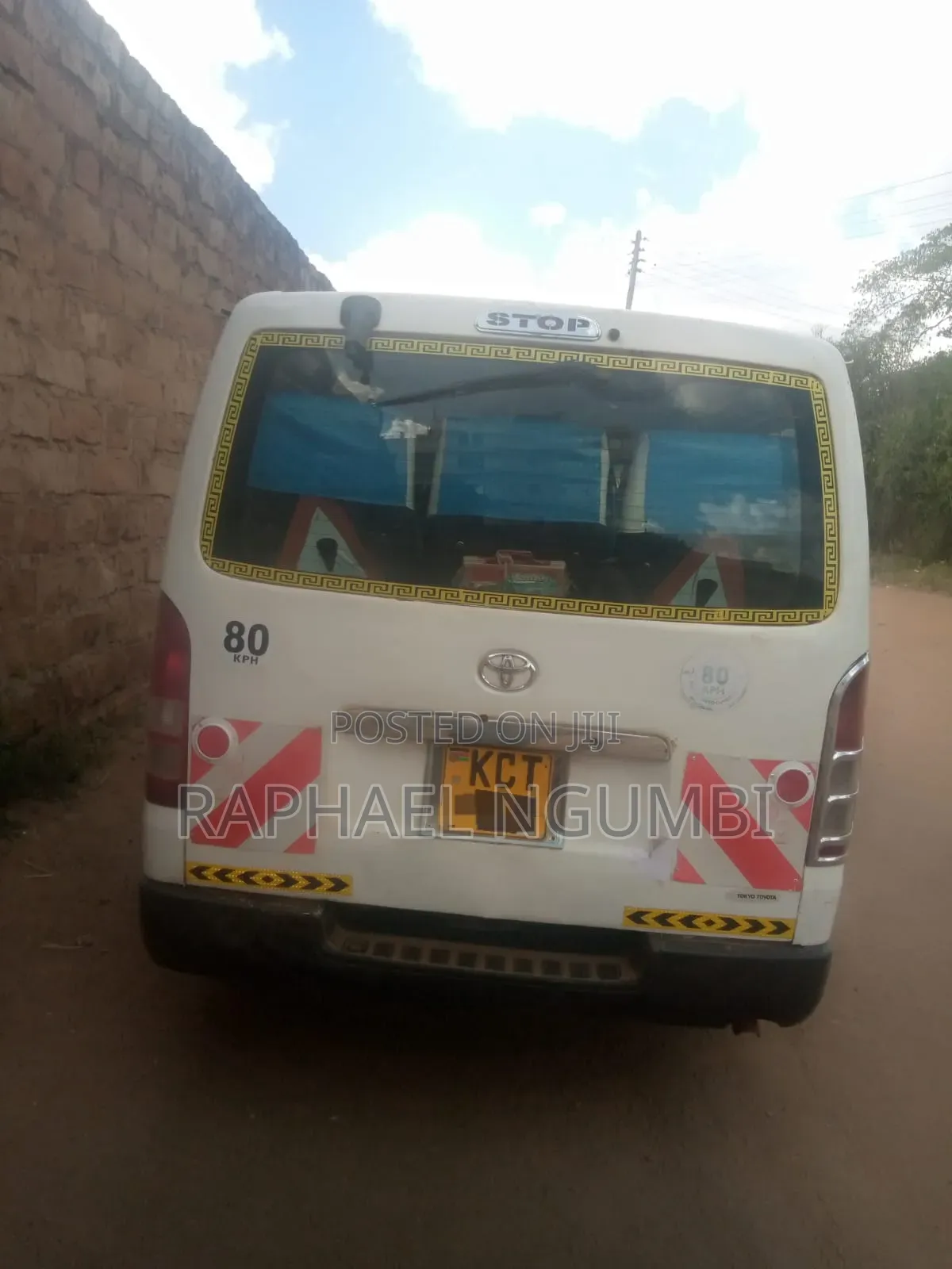 Toyota HiAce 2012 White