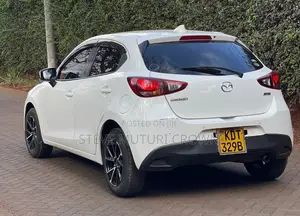Mazda Demio 2018 Pearl