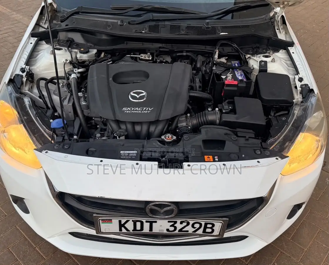 Mazda Demio 2018 Pearl