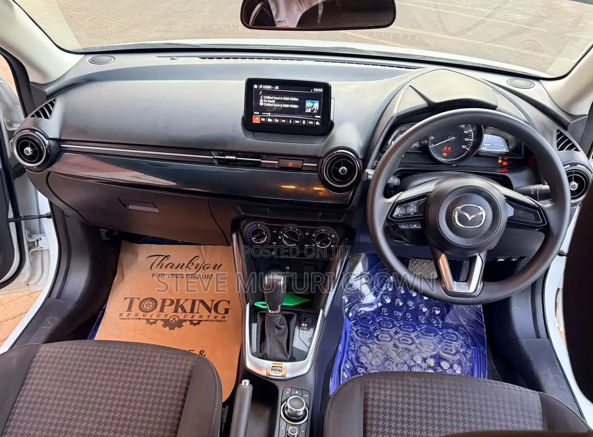 Mazda Demio 2018 Pearl