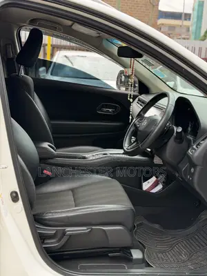 Honda Vezel 1.5 2WD 2014 White