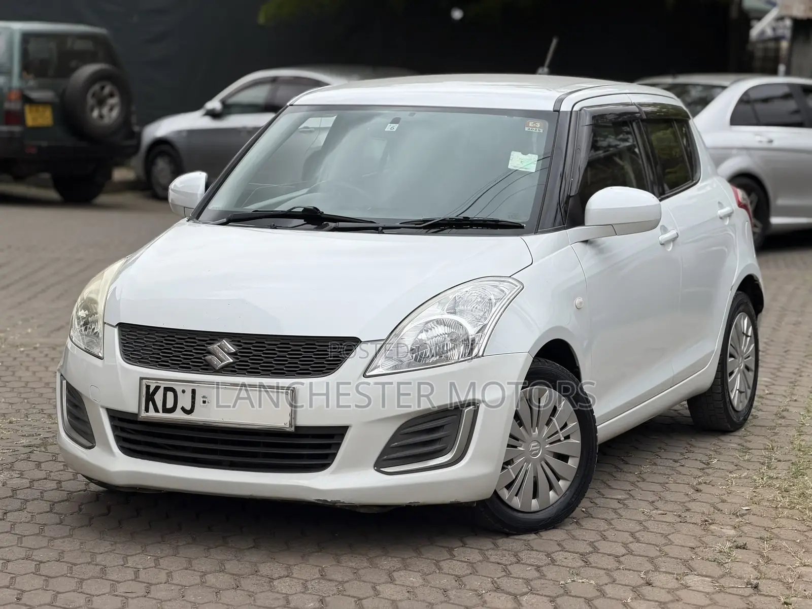 Suzuki Swift 2015 White