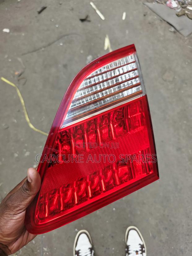 Toyota Crown 2005 Boot Light - thumbnail 2