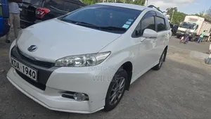 Toyota Wish 2013 White