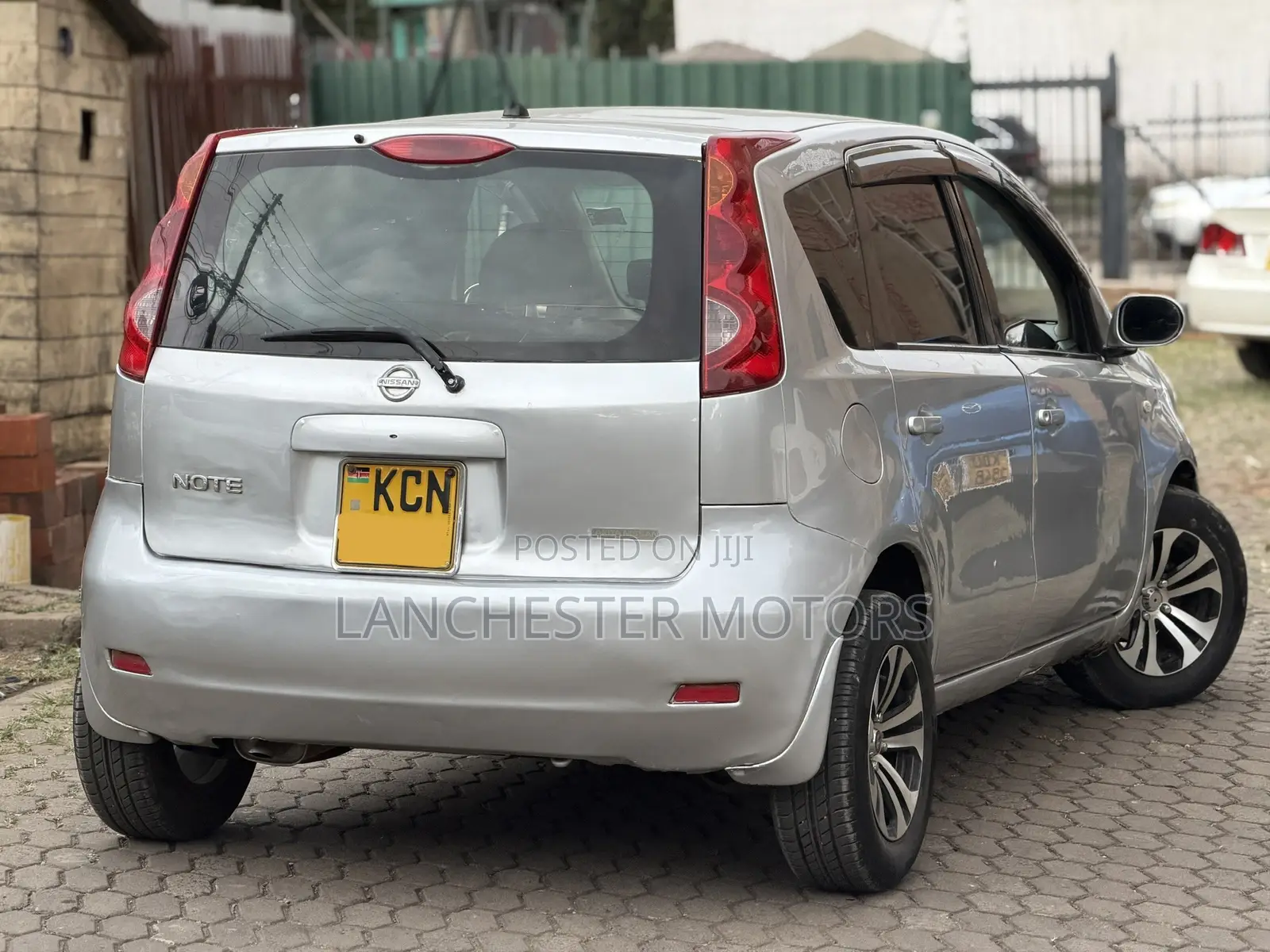 Nissan Note 2010 Silver