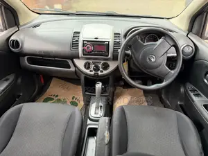 Nissan Note 2010 Silver
