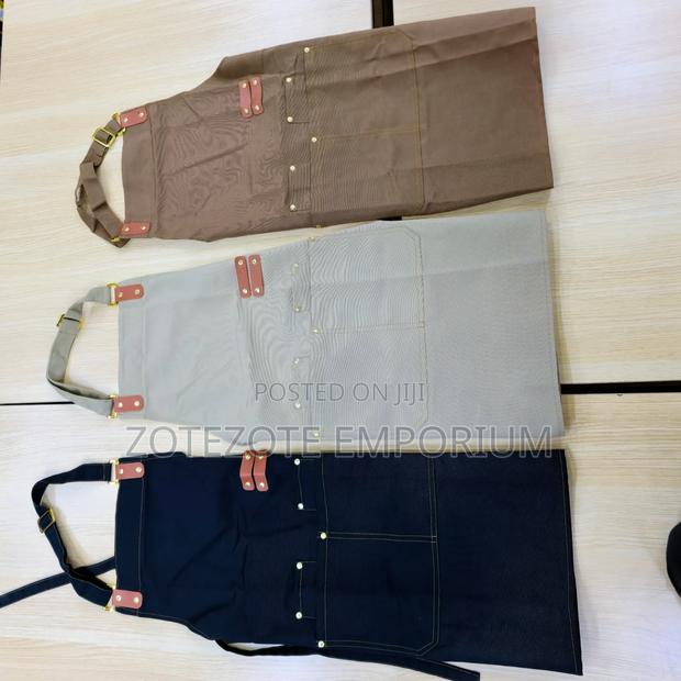 Apron With Adjustable Leather Straps - thumbnail 3