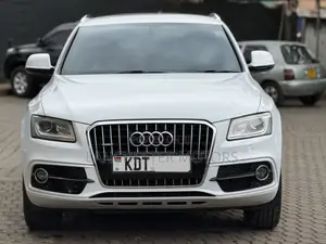 Audi Q5 2.0T Premium AWD quattro 2017 White