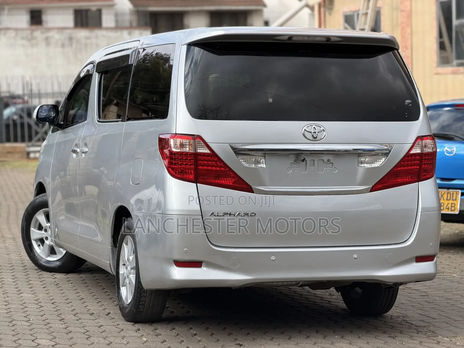 Toyota Alphard 2009 Silver