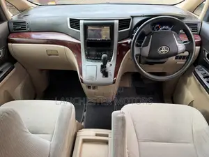 Toyota Alphard 2009 Silver