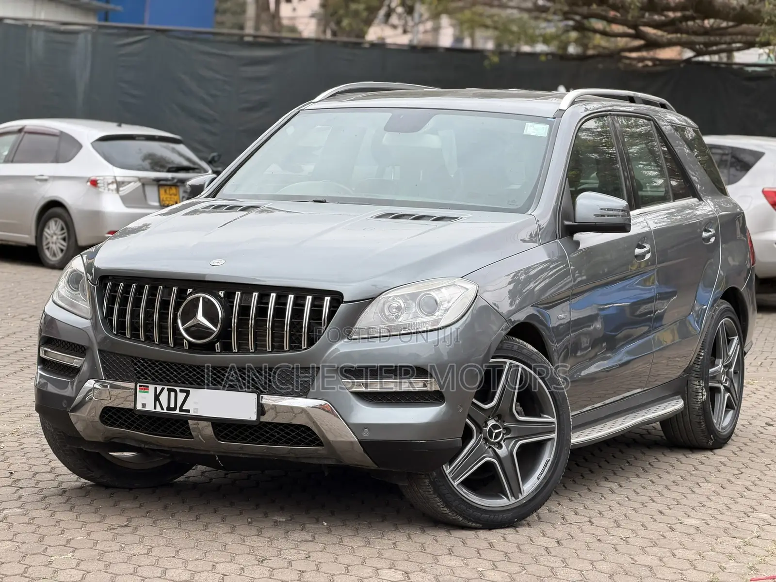 Mercedes-Benz M Class 2012 Gray