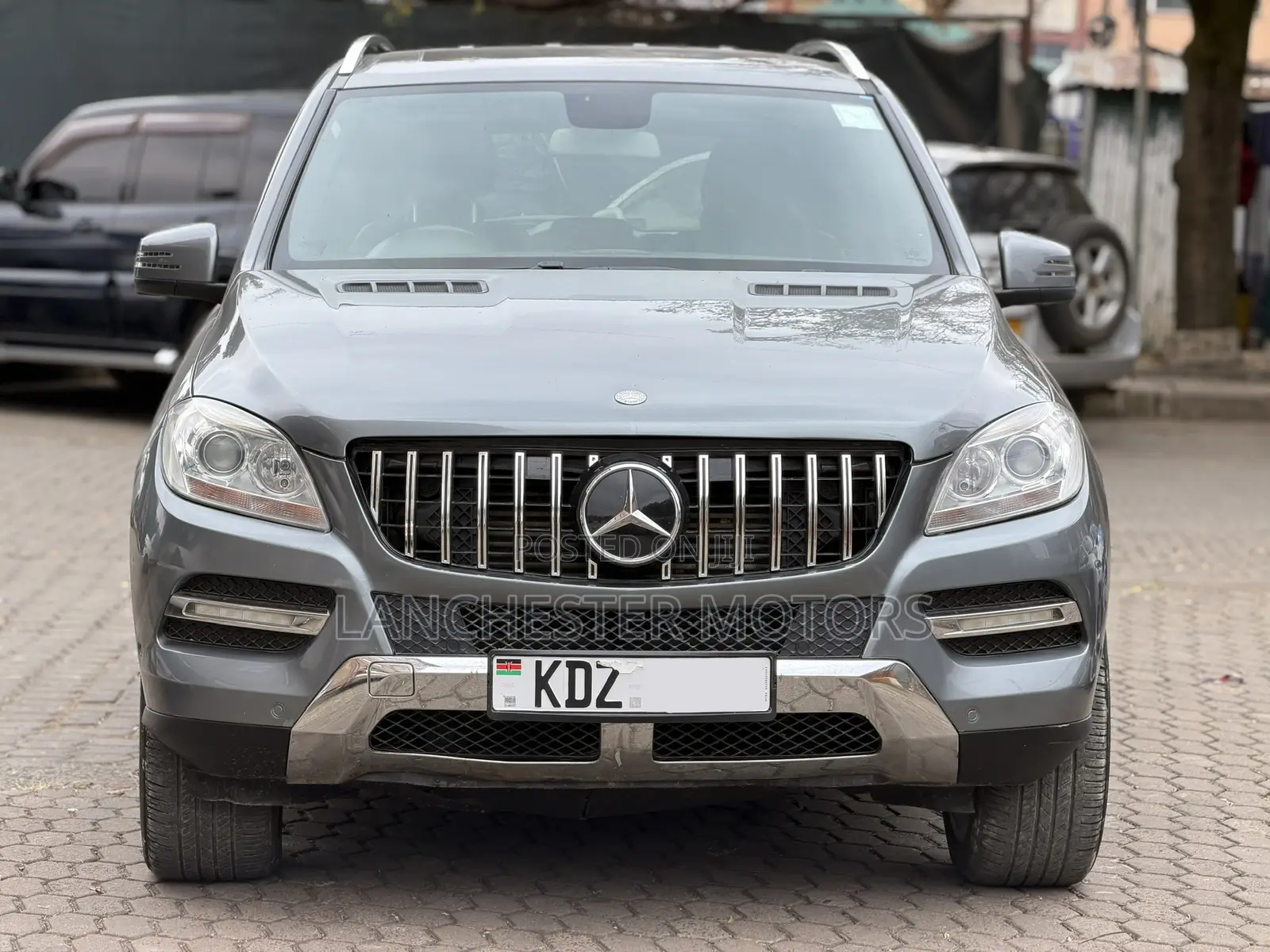 Mercedes-Benz M Class 2012 Gray