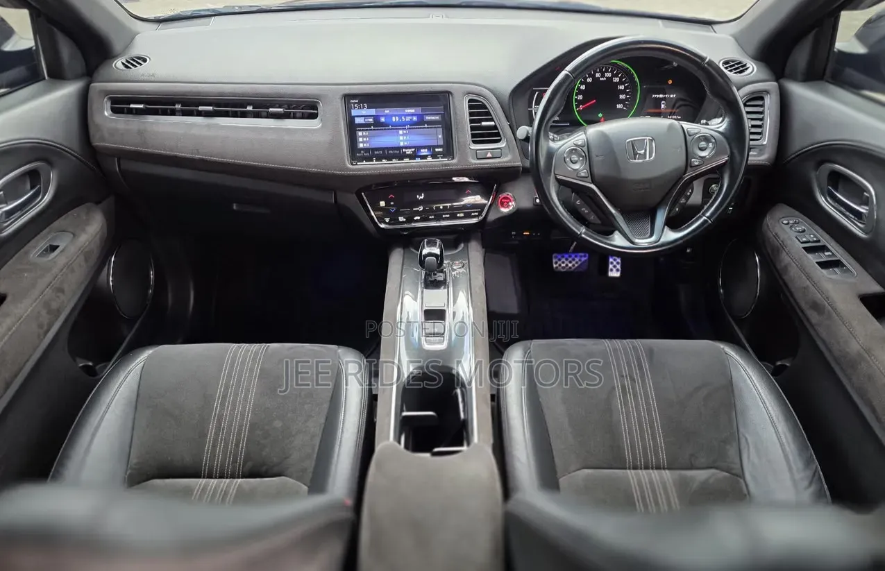 Honda Vezel 2018 Burgundy