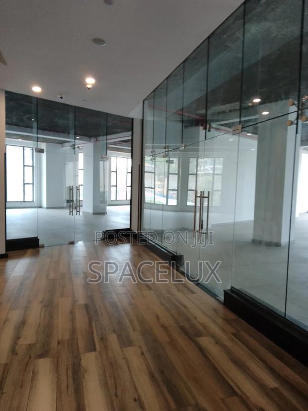 Nice Showroom & Retail Shops - thumbnail 2