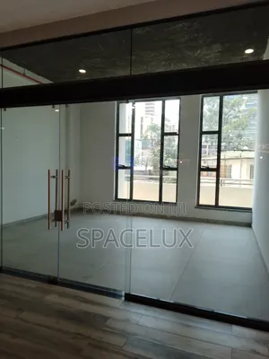 Nice Showroom & Retail Shops