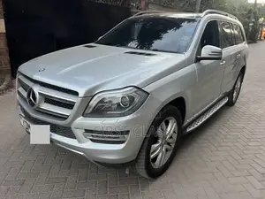 Mercedes-Benz GL-Class 350 BlueTEC 2016 Silver