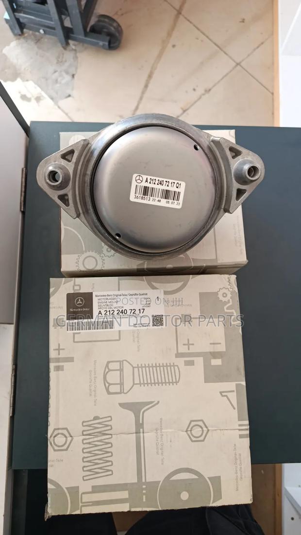 W212 Engine Mount(new) - thumbnail 3