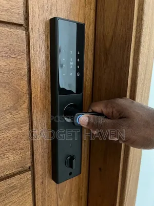 Smart Door Lock With Fingerprint, Password,RFID Card and App Control