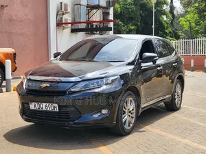 Toyota Harrier 2.0 2017 Black