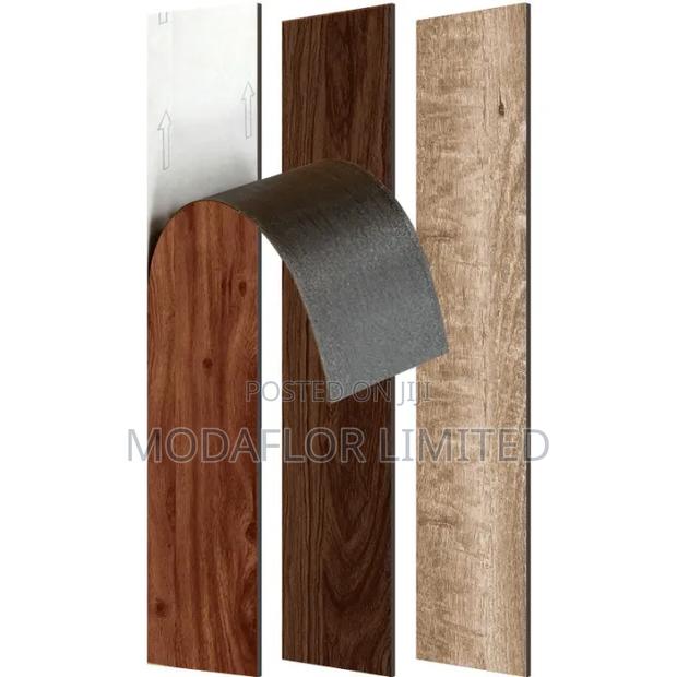 Wood-Effect LVT Flooring for Elegant Interiors - main view
