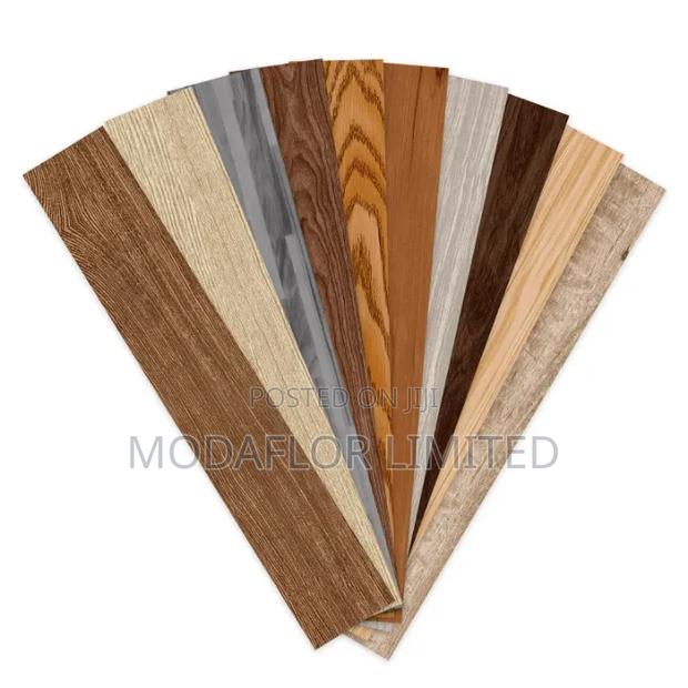 Wood-Effect LVT Flooring for Elegant Interiors - thumbnail 2