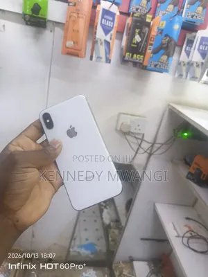 Apple iPhone X 256 GB White